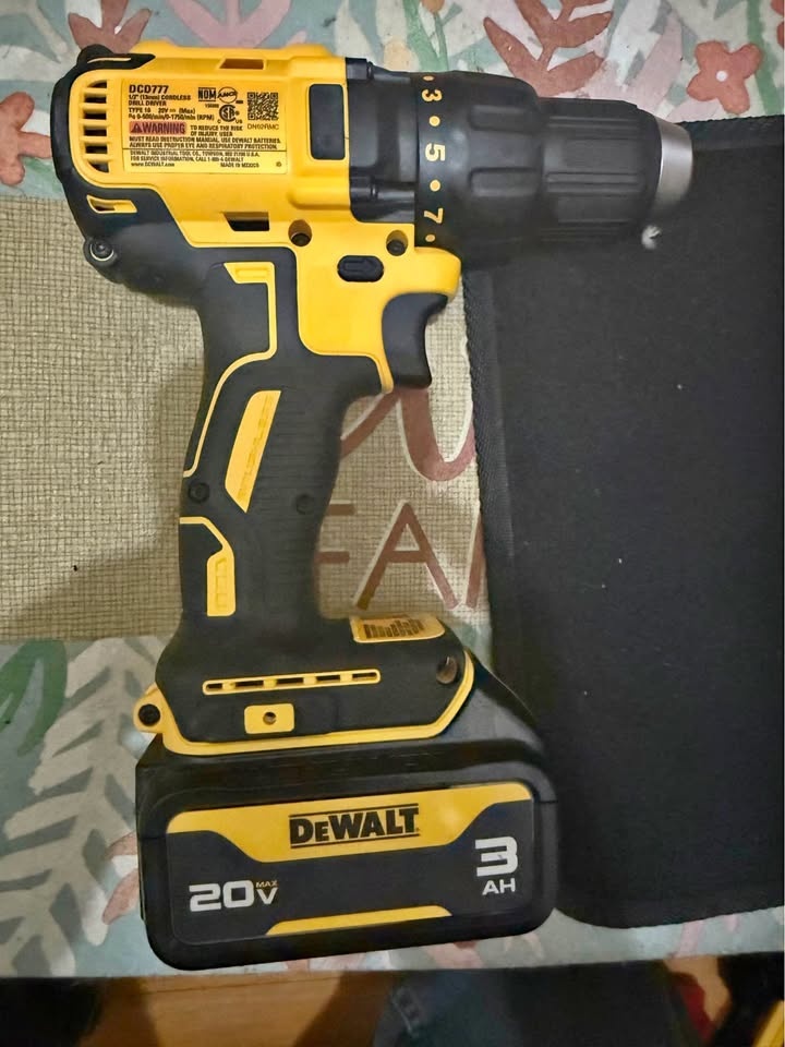 Dewalt hammer drill   2 drills $120 each