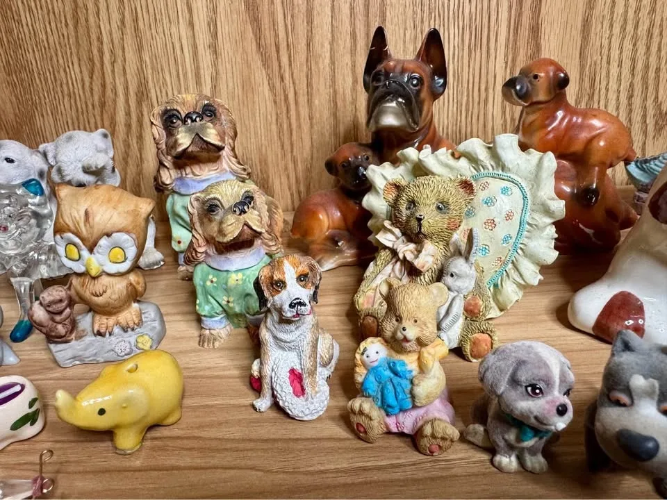 Miniature porcelain figurines- cats, dogs, bears, elephants - -a image indicator(4)