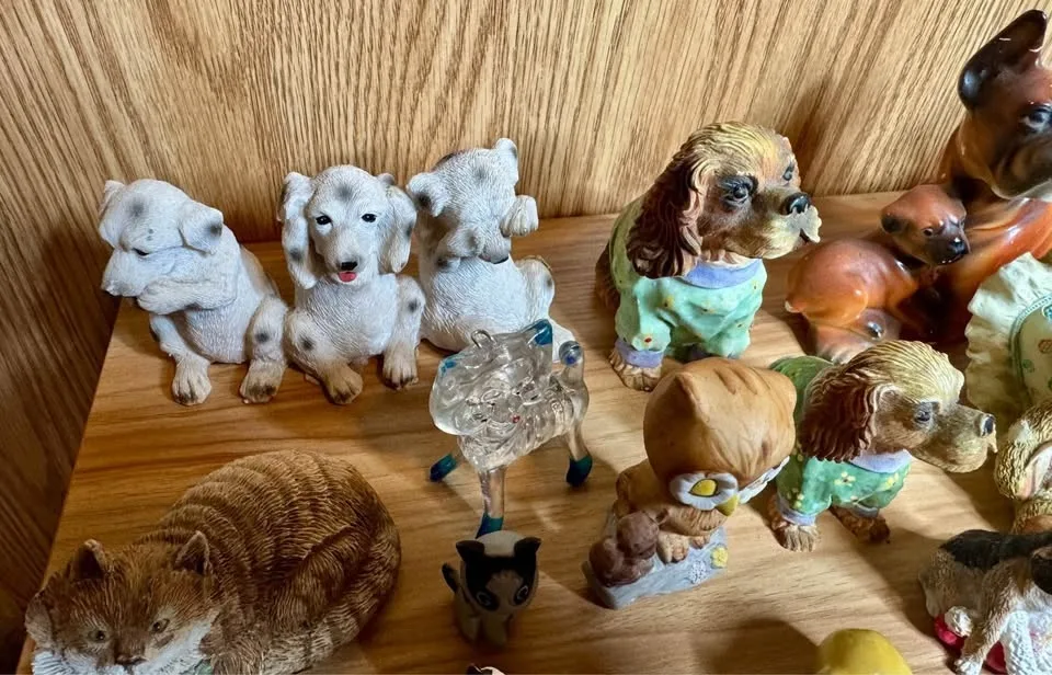 Miniature porcelain figurines- cats, dogs, bears, elephants - -a image indicator(6)