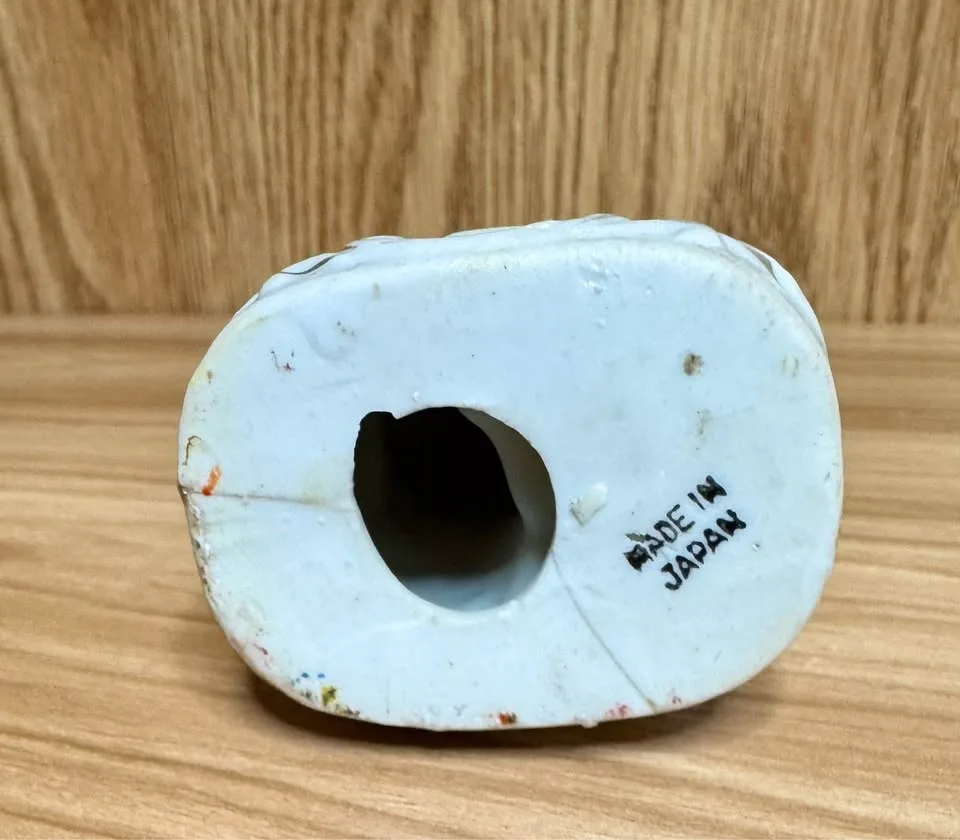 7 Vintage Porcelain Figurines - Circa 1945-1955 - $40 image indicator(8)