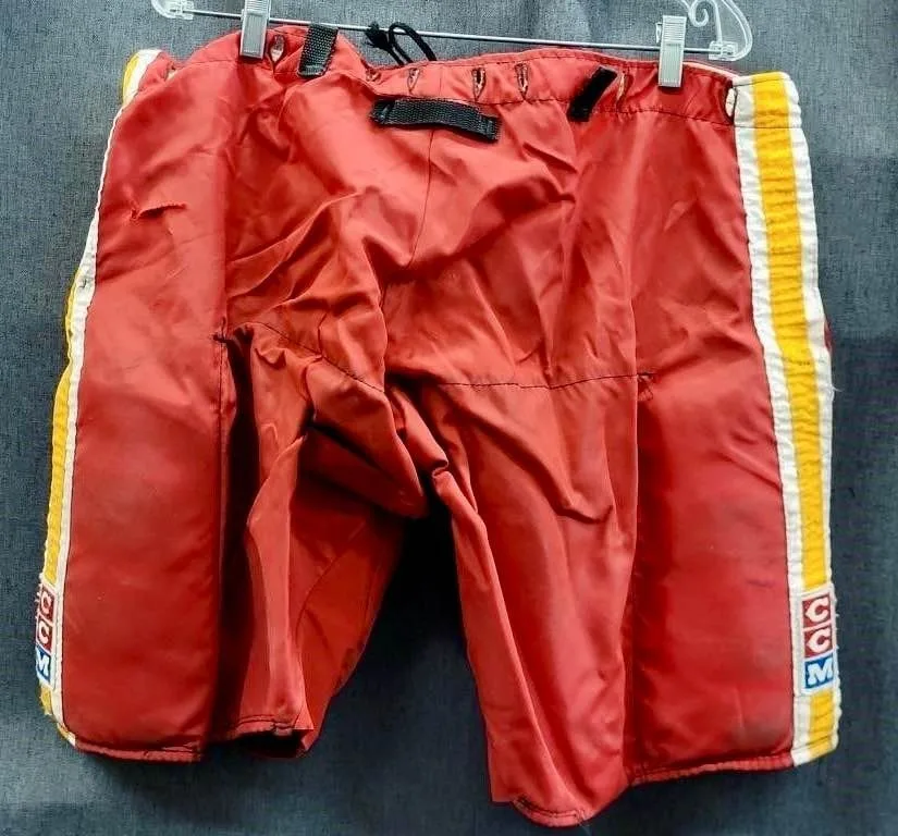 Vintage Calgary Flames NHL Hockey pants appears- 1990’s image indicator(3)