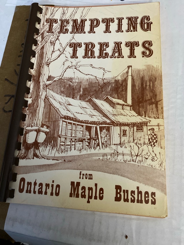 Vintage c.70s Ontario Maple Tempting Treats Cookbook