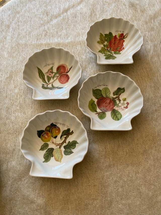4 Portmeirion Pomona Scallop Shell Dishes