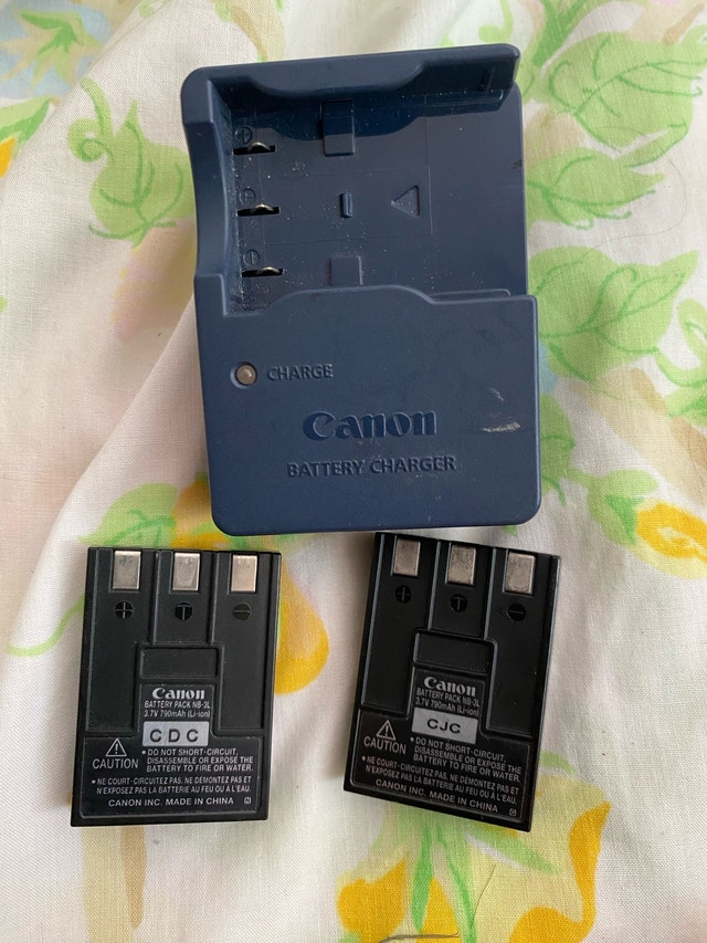 Canon Battery Charger CB-2LU and two battery packs - photo 2