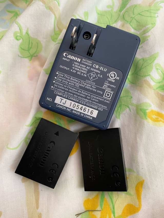 Canon Battery Charger CB-2LU and two battery packs - photo 3