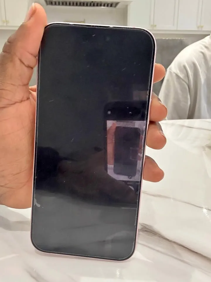 iPhone 15 plus 128gb pink