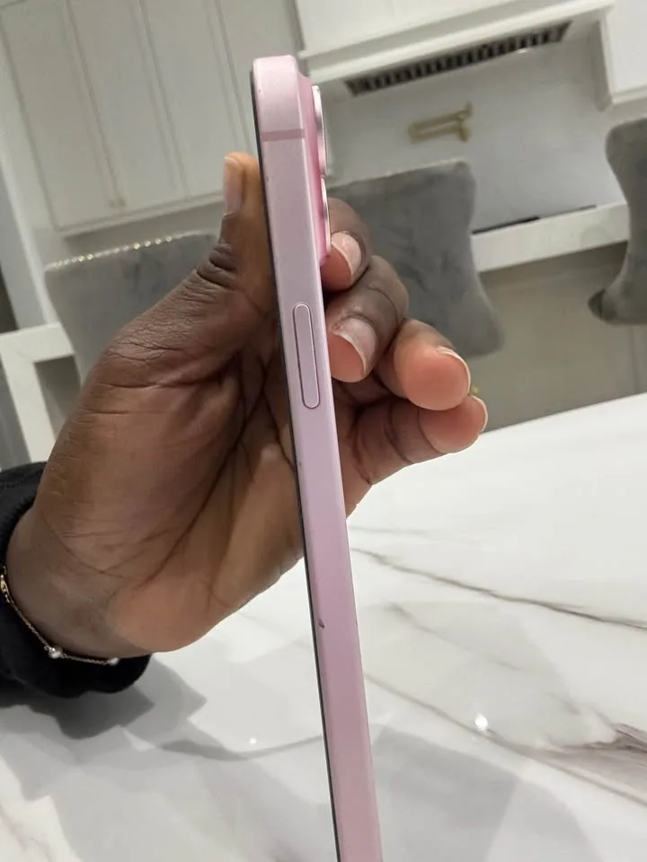 iPhone 15 plus 128gb pink image indicator(2)