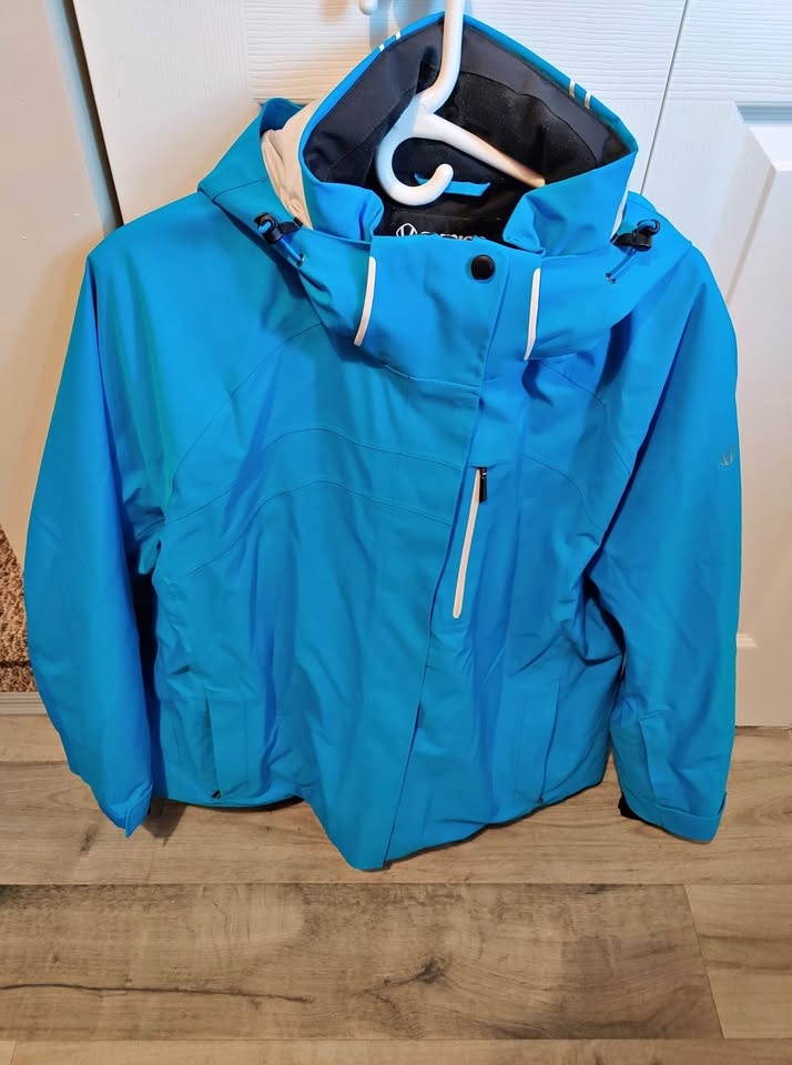 Women's winter jacket (size 18)