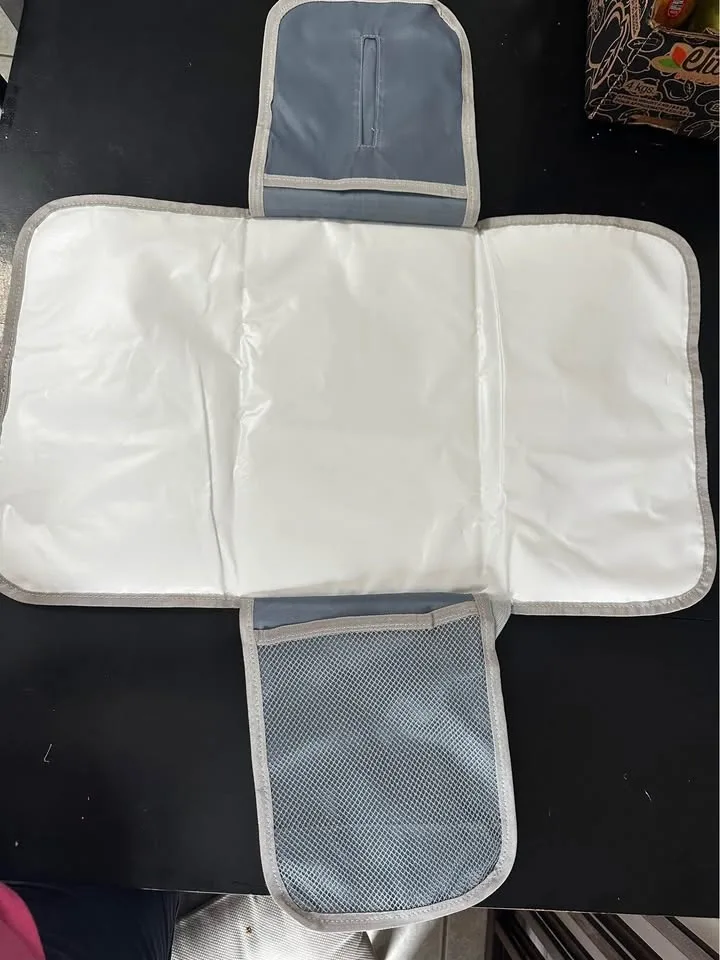 Diaper changing mat image indicator(2)