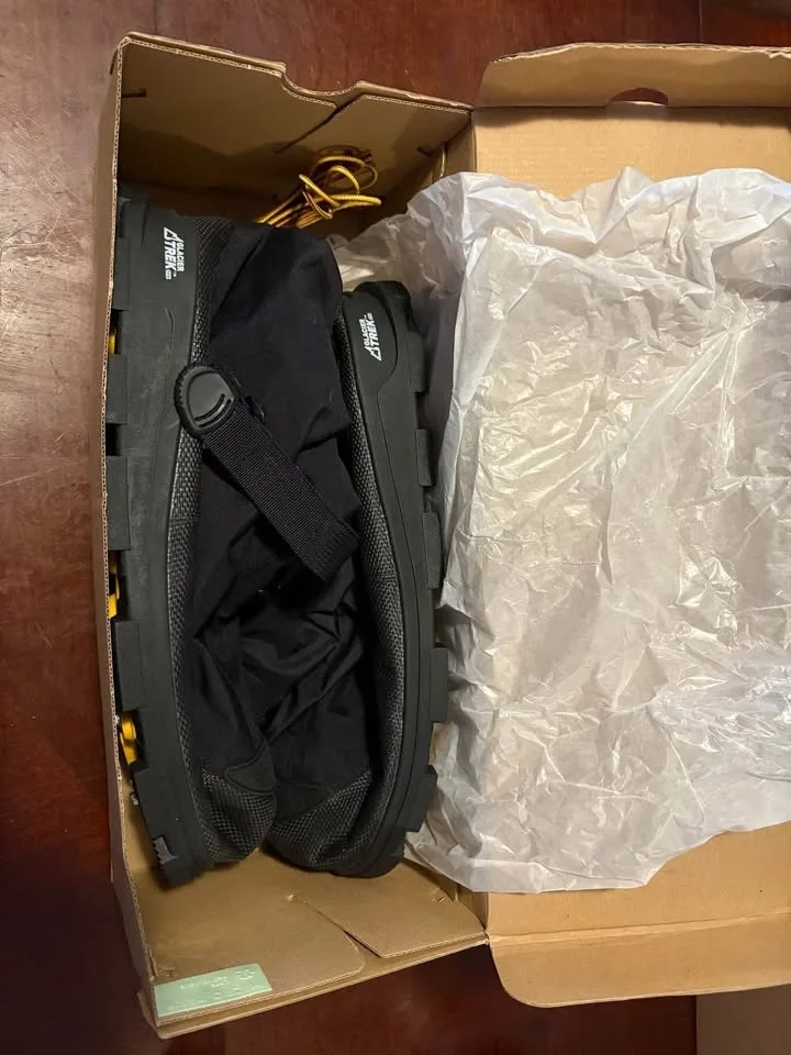 Neo voyager glacier trek overshoe #cleanout image indicator(2)