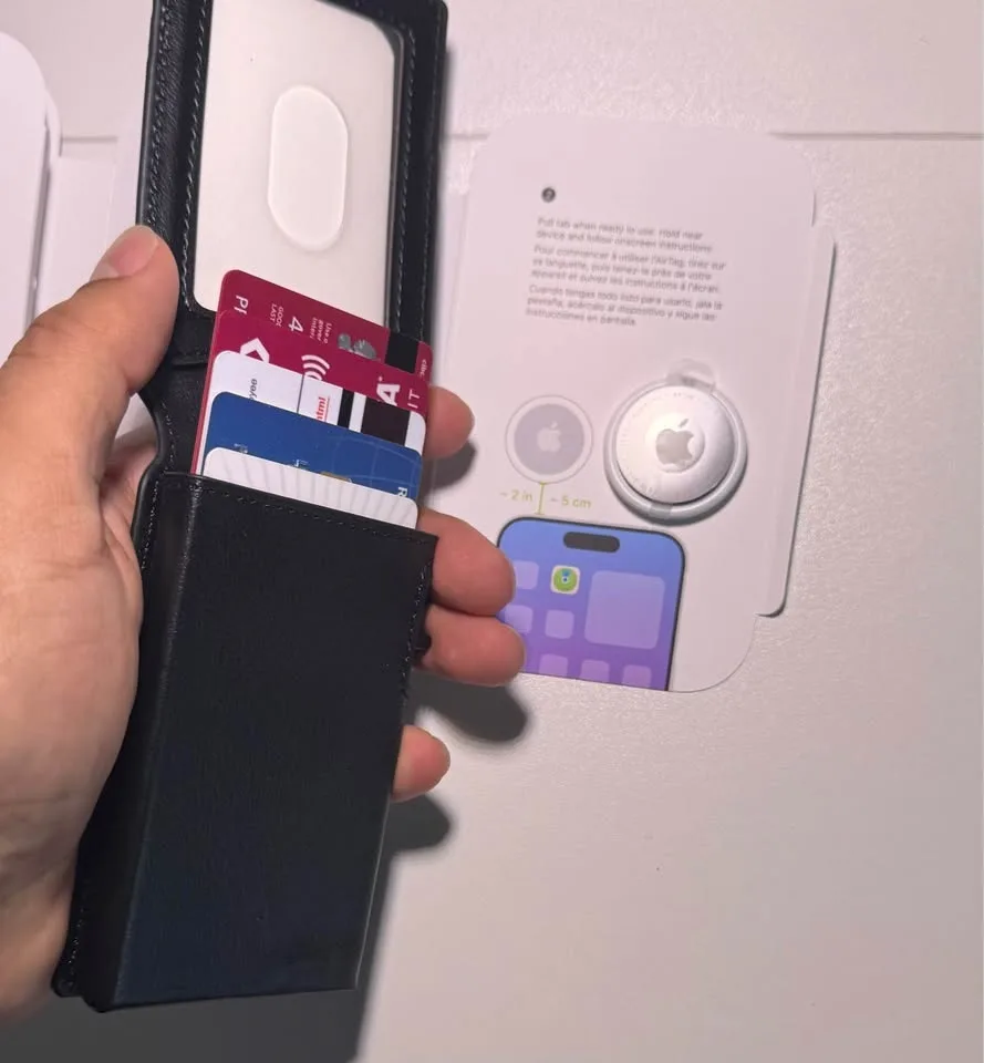 Smart pop-up wallet with Apple AirTag Tracker *NEW* image indicator(3)