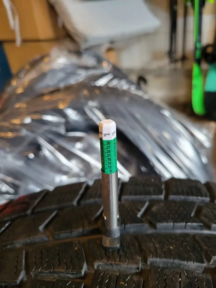 Dunlop Winter Tires 195/55R16 image indicator(5)