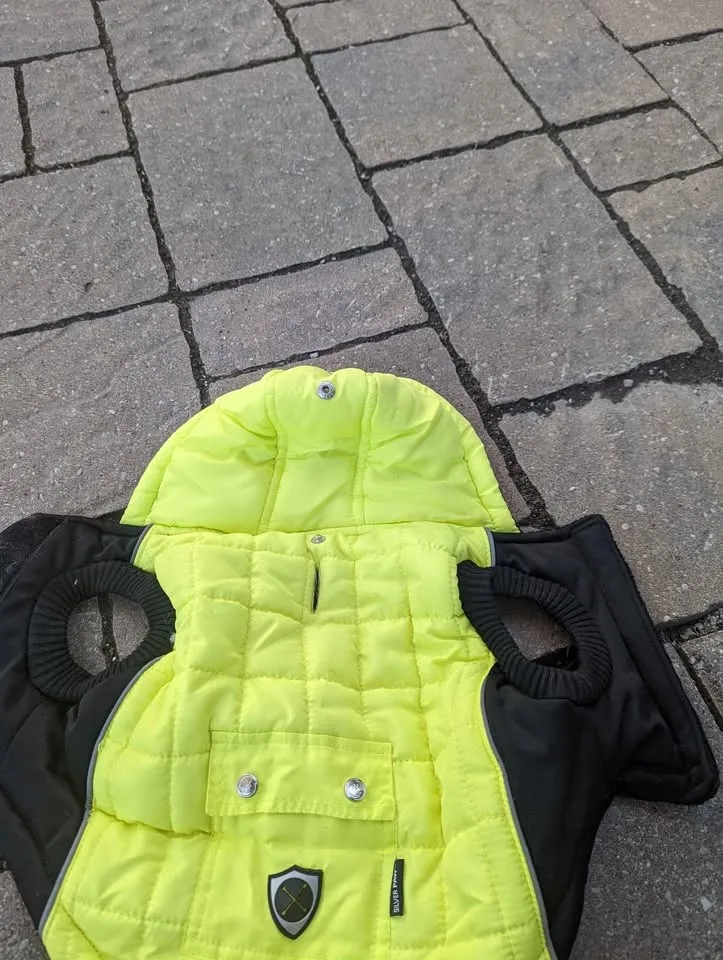 Silver Paw jacket for small dog. image indicator(3)
