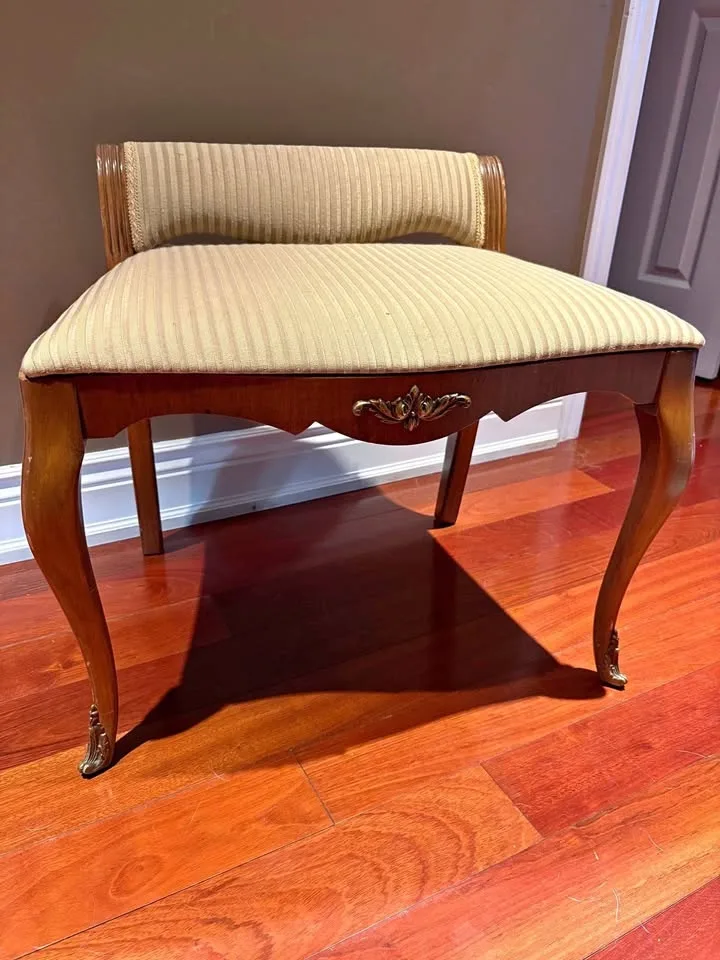 Antique French vanity Bench