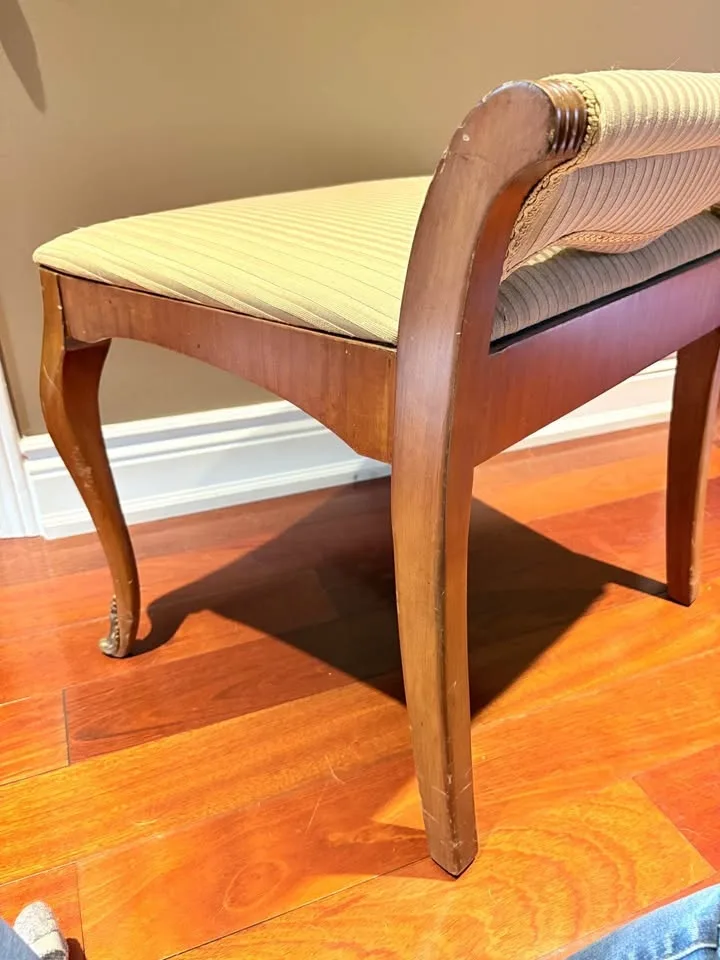 Antique French vanity Bench image indicator(6)