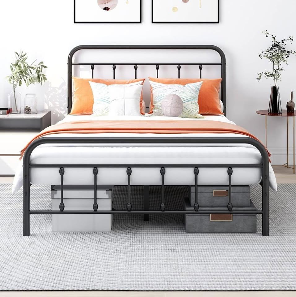 Bedframe- Full/Double Size - photo 3