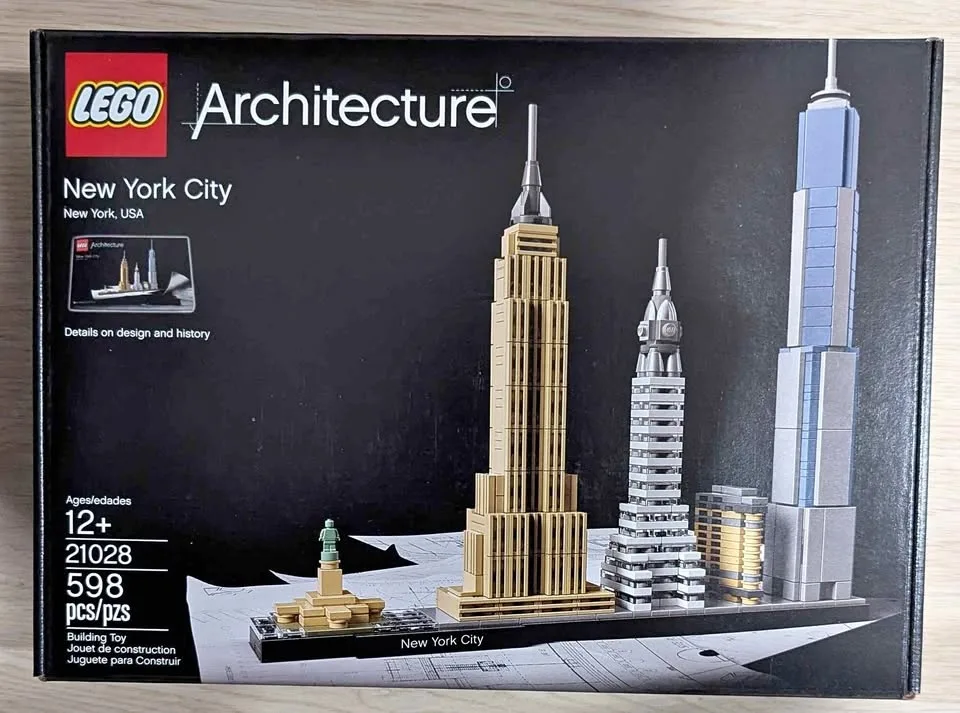 Retired LEGO Architecture 21028 New York City