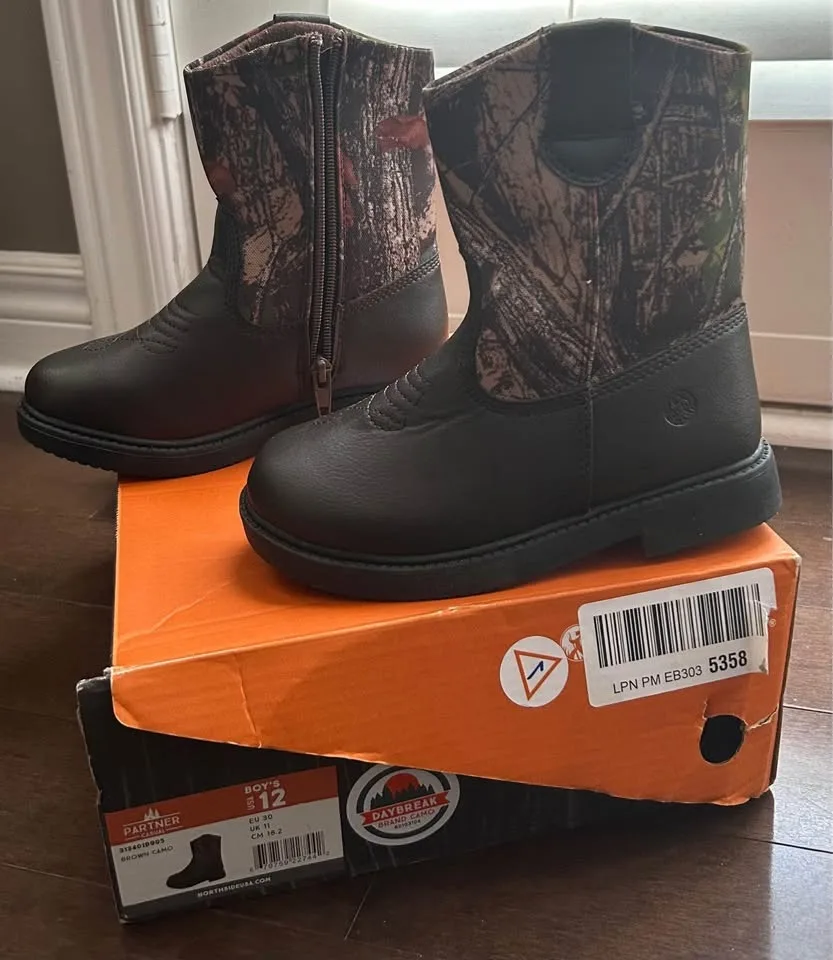Boy's Boots - Brand New - Size 12 image indicator(3)