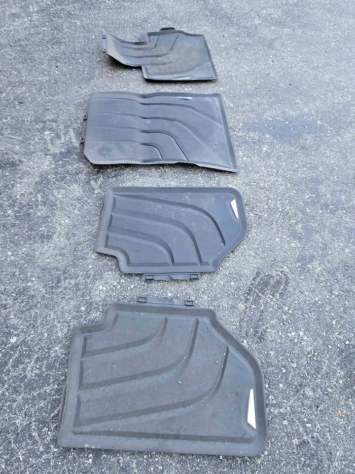❄️ BMW OEM Winter Mats – 2015 X3 – $40 thumbnail