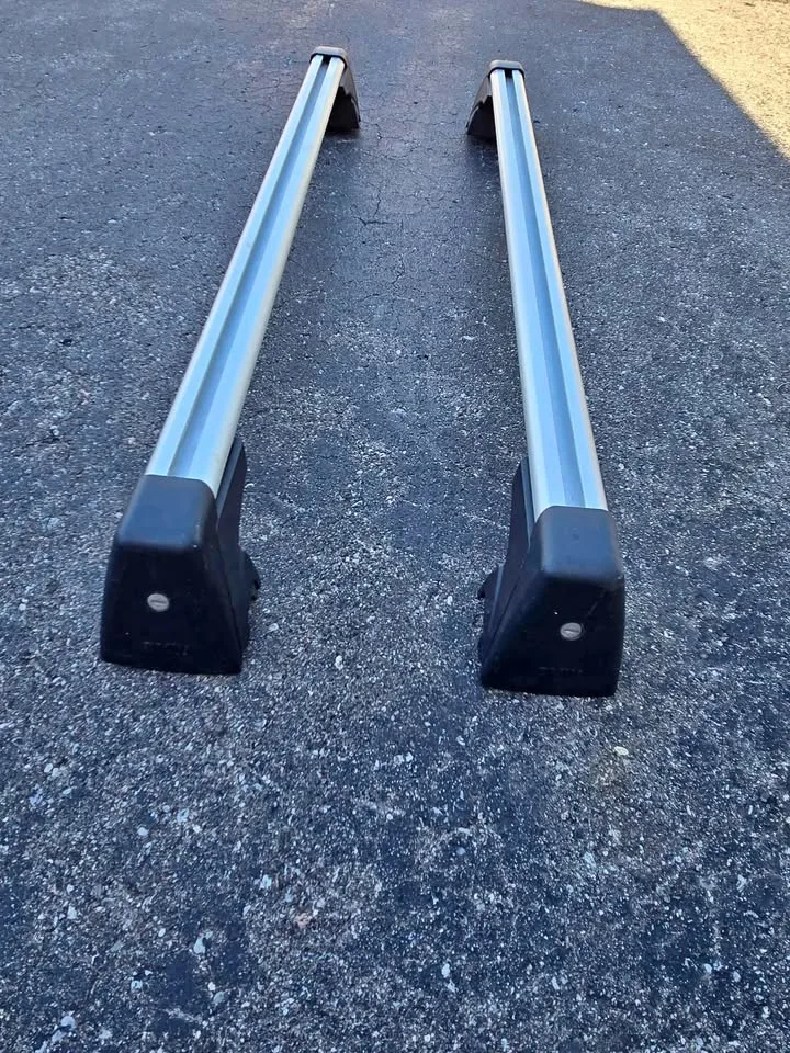 🚙 BMW OEM Roof Cross Bars – $175 thumbnail