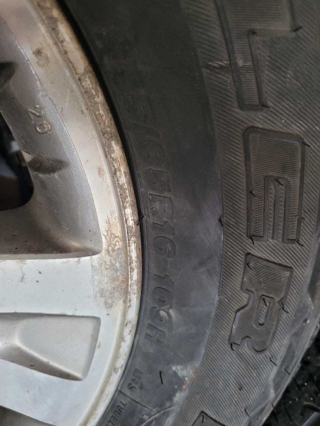 Nissan 16 Inch Rims 255/65/16 All Season Tires - photo 5