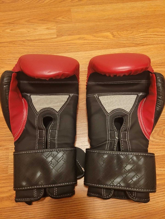 Brand New Men's Century Red Boxing Gloves - photo 3