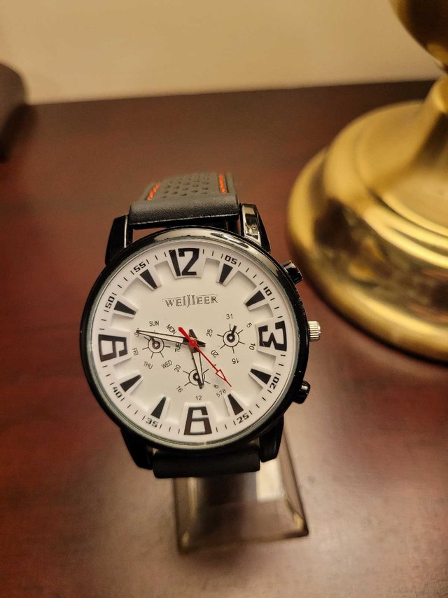 Brand New Men's Weijieer White Analog Watch