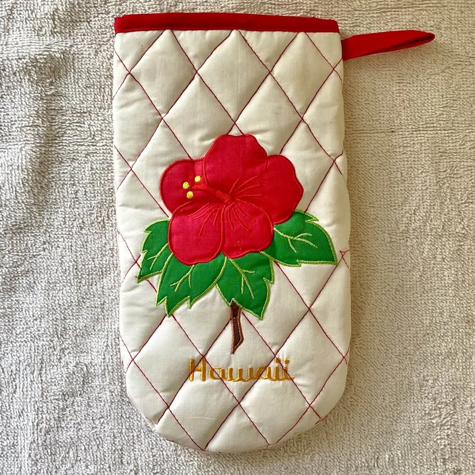 Vintage🌺HAWAII Hibiscus Quilted Oven Mitt