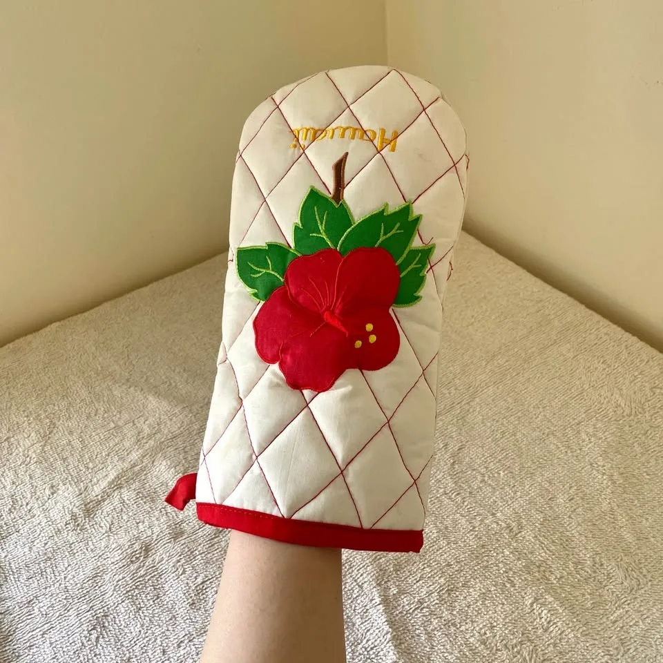 Vintage🌺HAWAII Hibiscus Quilted Oven Mitt image indicator(8)