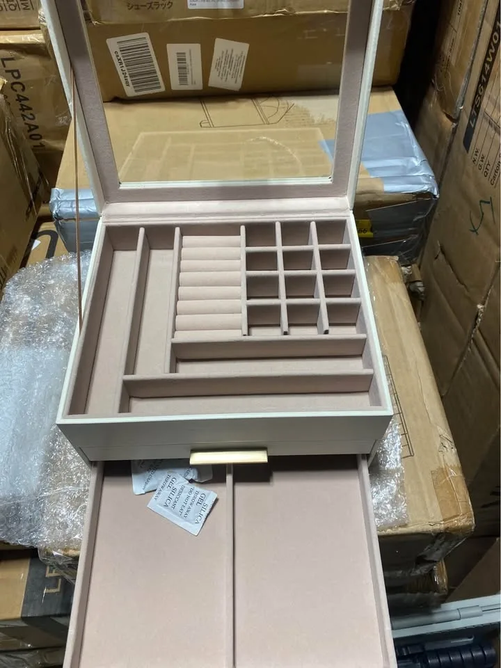 Brand New SONGMICS Jewelry Box - Christmas Gift image indicator(4)