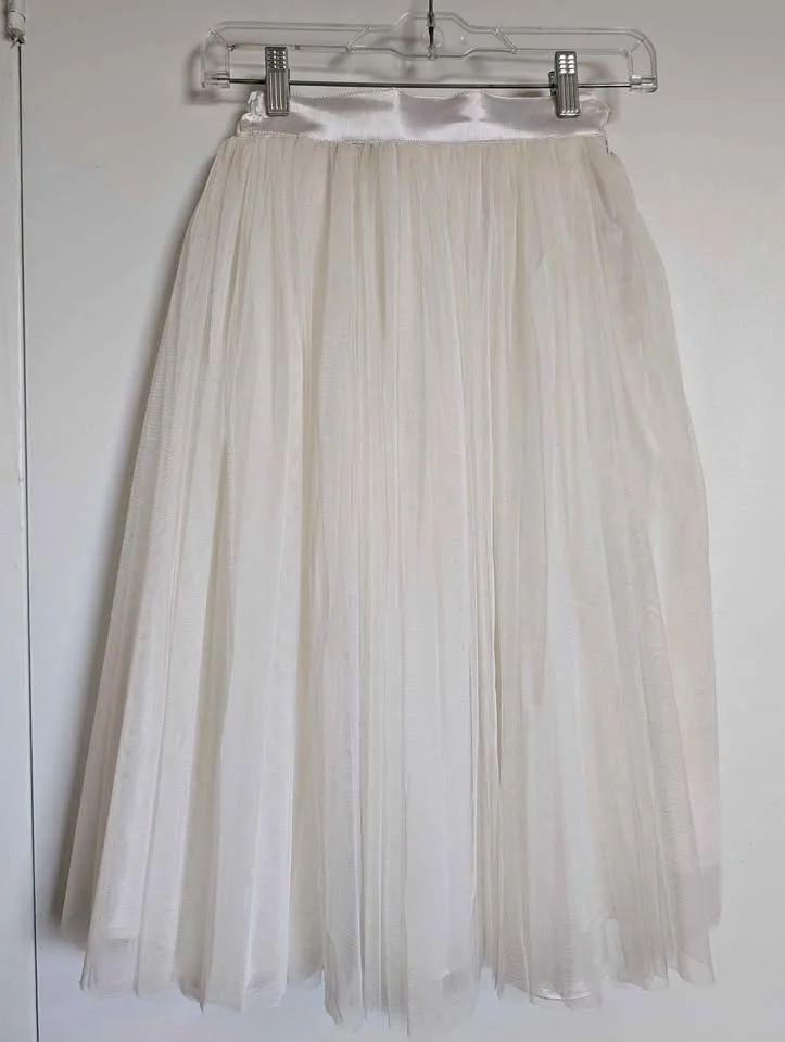 White Tulle/Lace Skirt -size Small