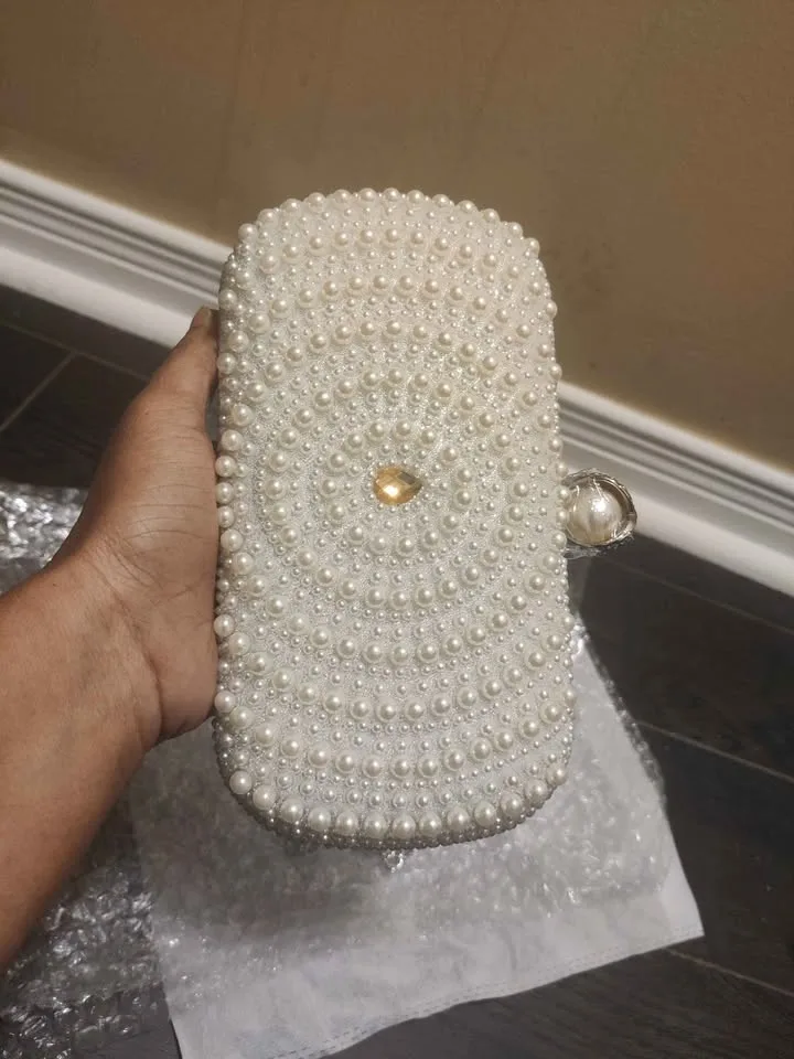 Brand new sparkling and charming pearl evening party bag image indicator(4)