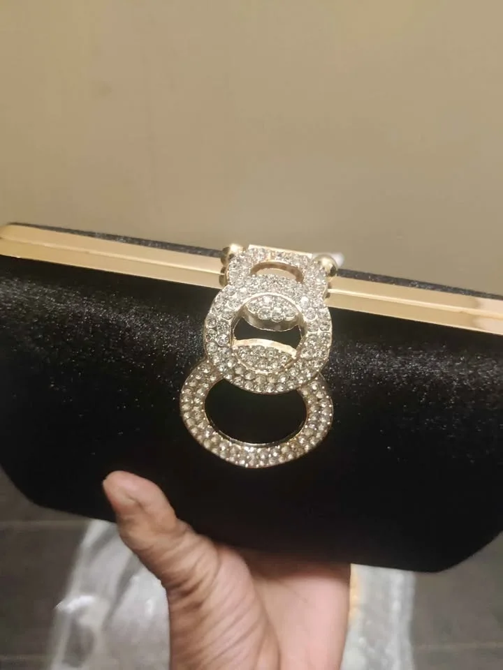 Brand new luxury black velvet women party clutch purse image indicator(6)