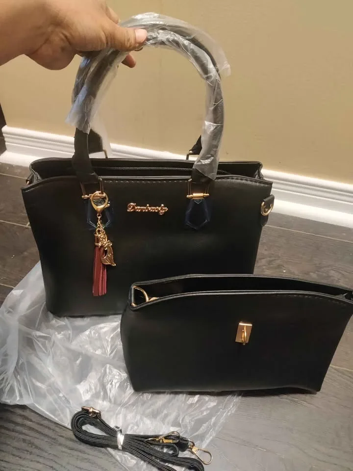Brand new 2pc black color light weight women hand bag set image indicator(7)
