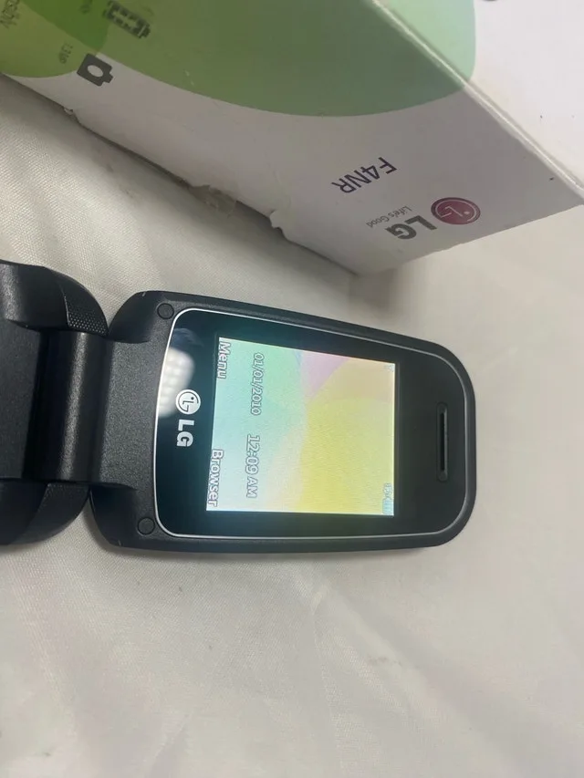 LG F4NR Vintage Mobile Phone Locked To bell With Charg image indicator(3)