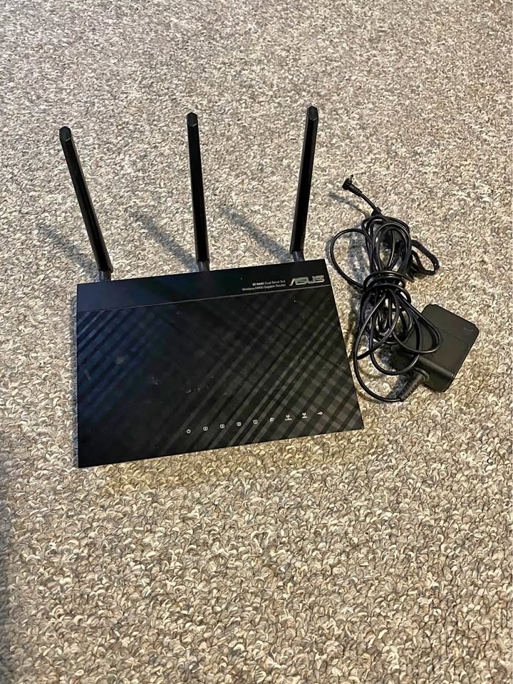 ASUS RT-N66U Dual-Band Wireless-N900 Gigabit Router