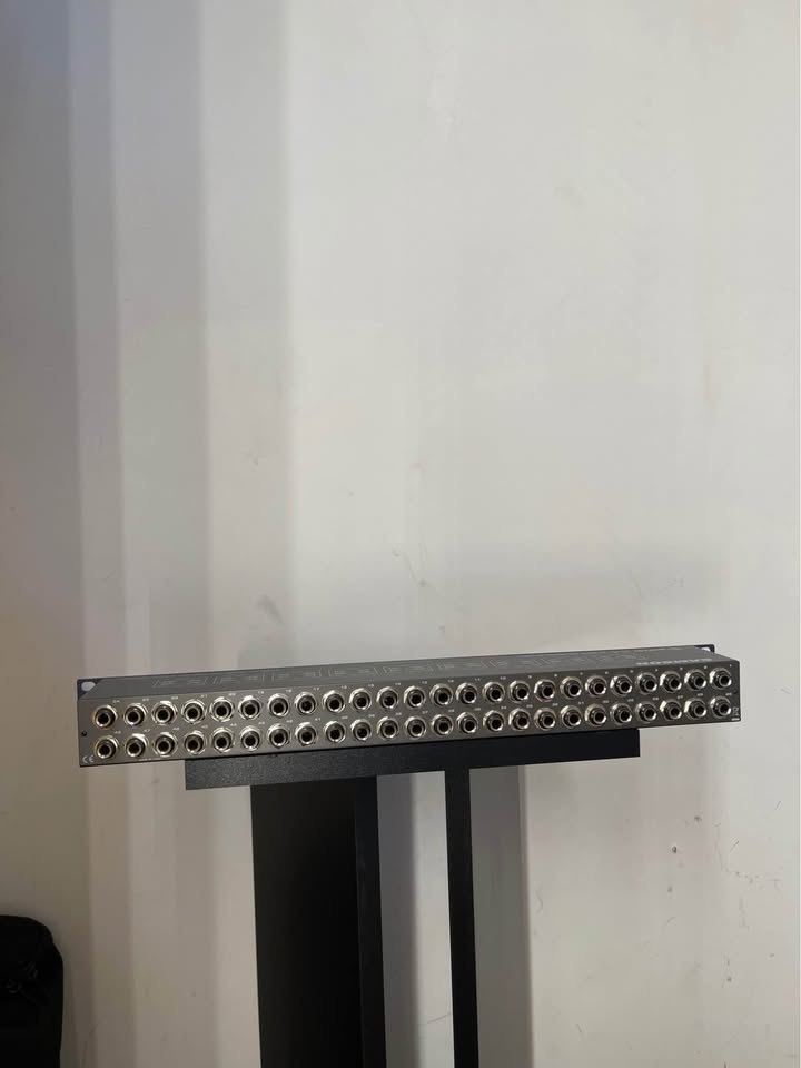 Samson S-Patch Plus 48-point Balanced Patchbay - photo 3