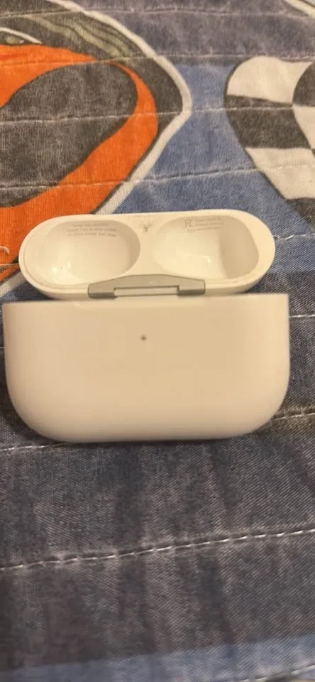 AirPods Pro 2 Genuine Can legit check if you want image indicator(2)