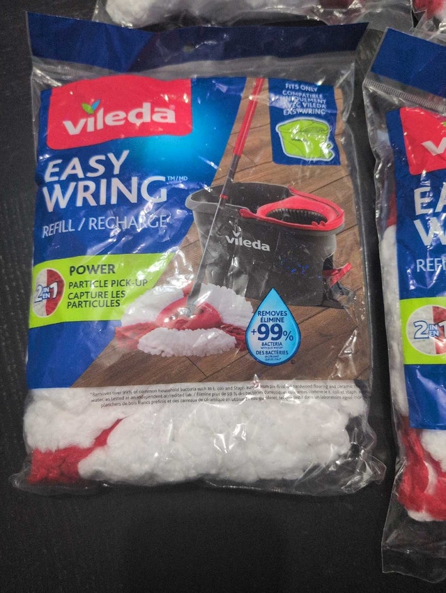 Four Vileda Easy Wring Refills - photo 2