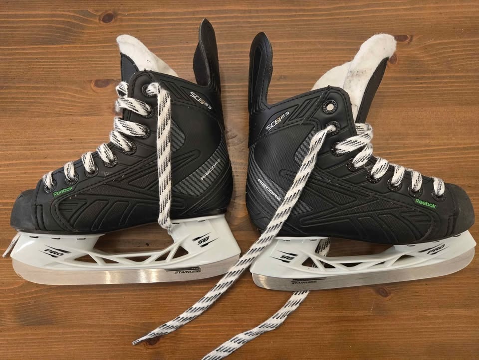 Hockey Skates Kids Size 12.5 - photo 4