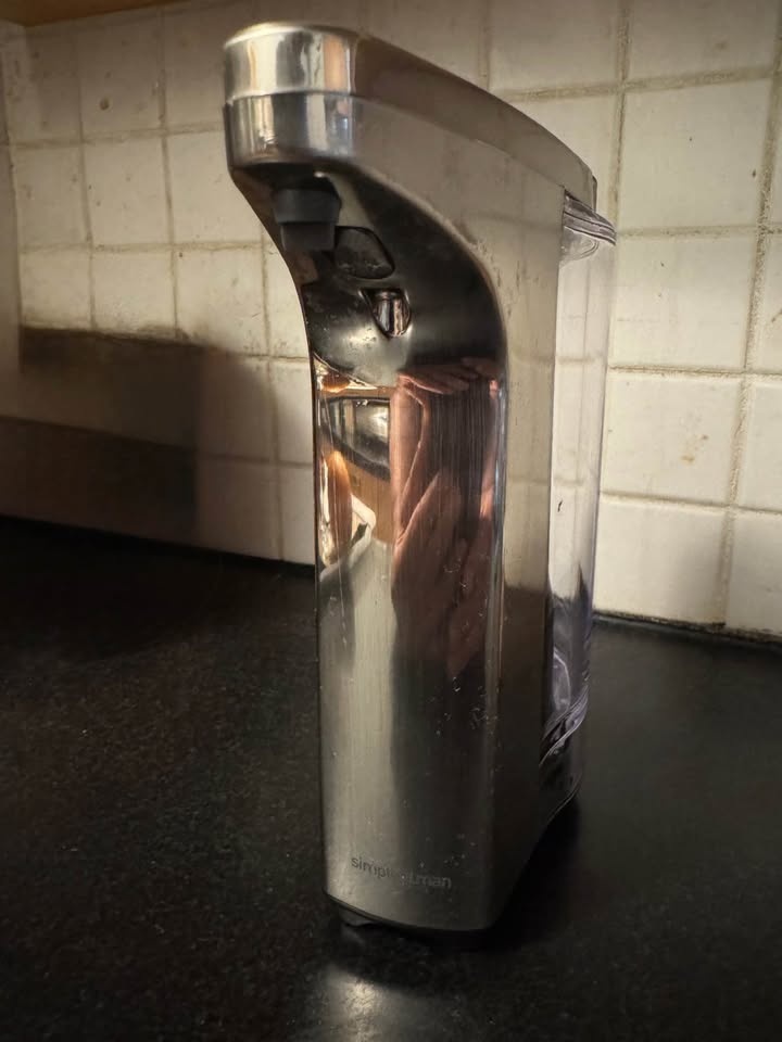 Simplehuman 8 oz. Touch-Free Sensor Liquid Soap Pump - photo 3