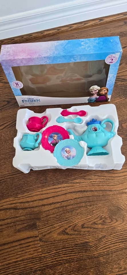 Frozen tea set-8 pieces - photo 3