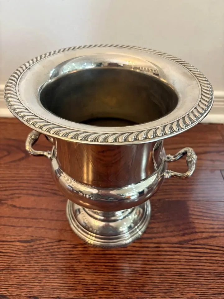 Ultimate Holiday Ice Bucket Bundle! Silver + Veuve + Moët 🎄🥂✨ image indicator(5)