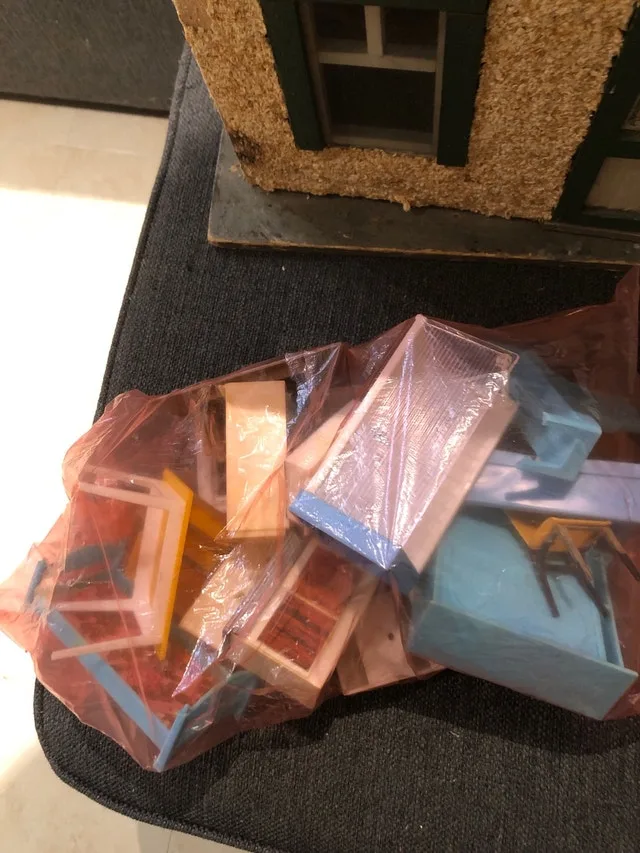 100 years old doll house. CLEANOUT image indicator(6)