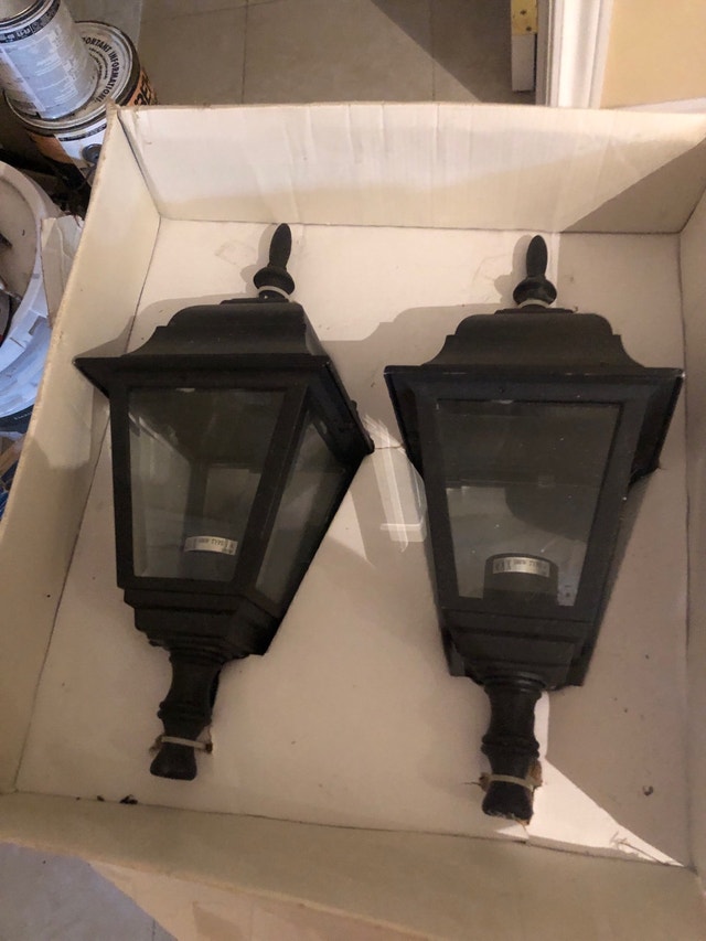 Outdoor lamps