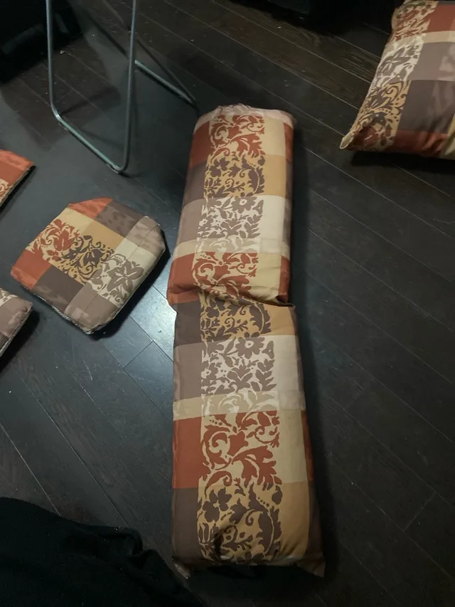 beautiful lot of decoration pillows image indicator(5)