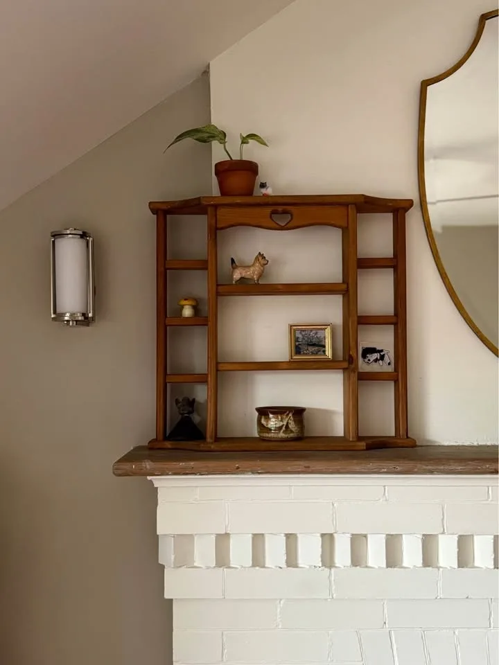 Large Vintage Wood Display Shelf with Heart Cutout image indicator(5)