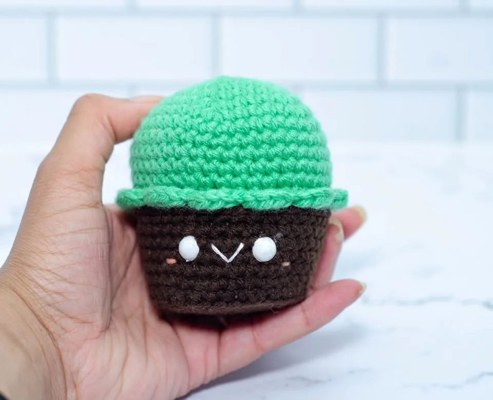 ✨Cute Handmade Crochet Cupcakes 🧁- Various Colours