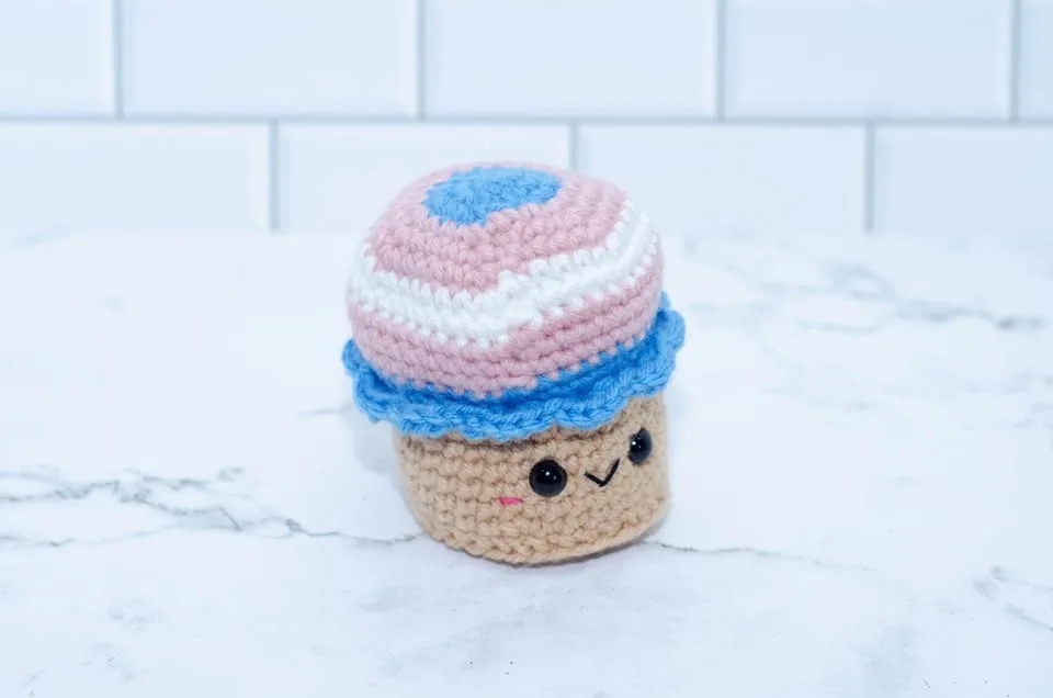 ✨Cute Handmade Crochet Cupcakes 🧁- Various Colours image indicator(2)