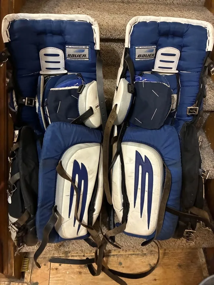 Bauer Goalie Pads image indicator(2)